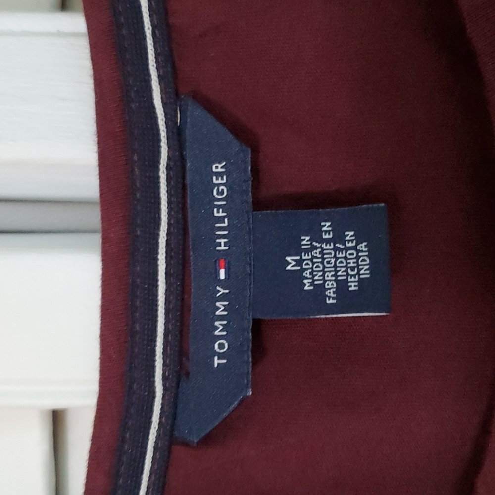 TH blouse - sz. M - Picture 4 of 9